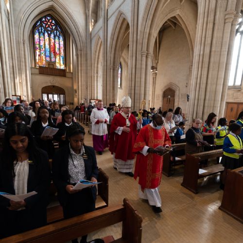 feast-of-st-oscar-romero-mass-in-st-georges-cathedral-southwark51958023617o